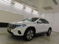 Mercedes-Benz EQA - 300 228pk 4MATIC Luxury 95% SoH [ TREKHAAK+PANO+SFEERVERL.+STOELVERWARMING ]