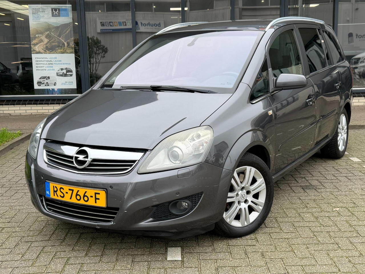 Opel Zafira - 2.2 Executive Automaat - AutoWereld.nl