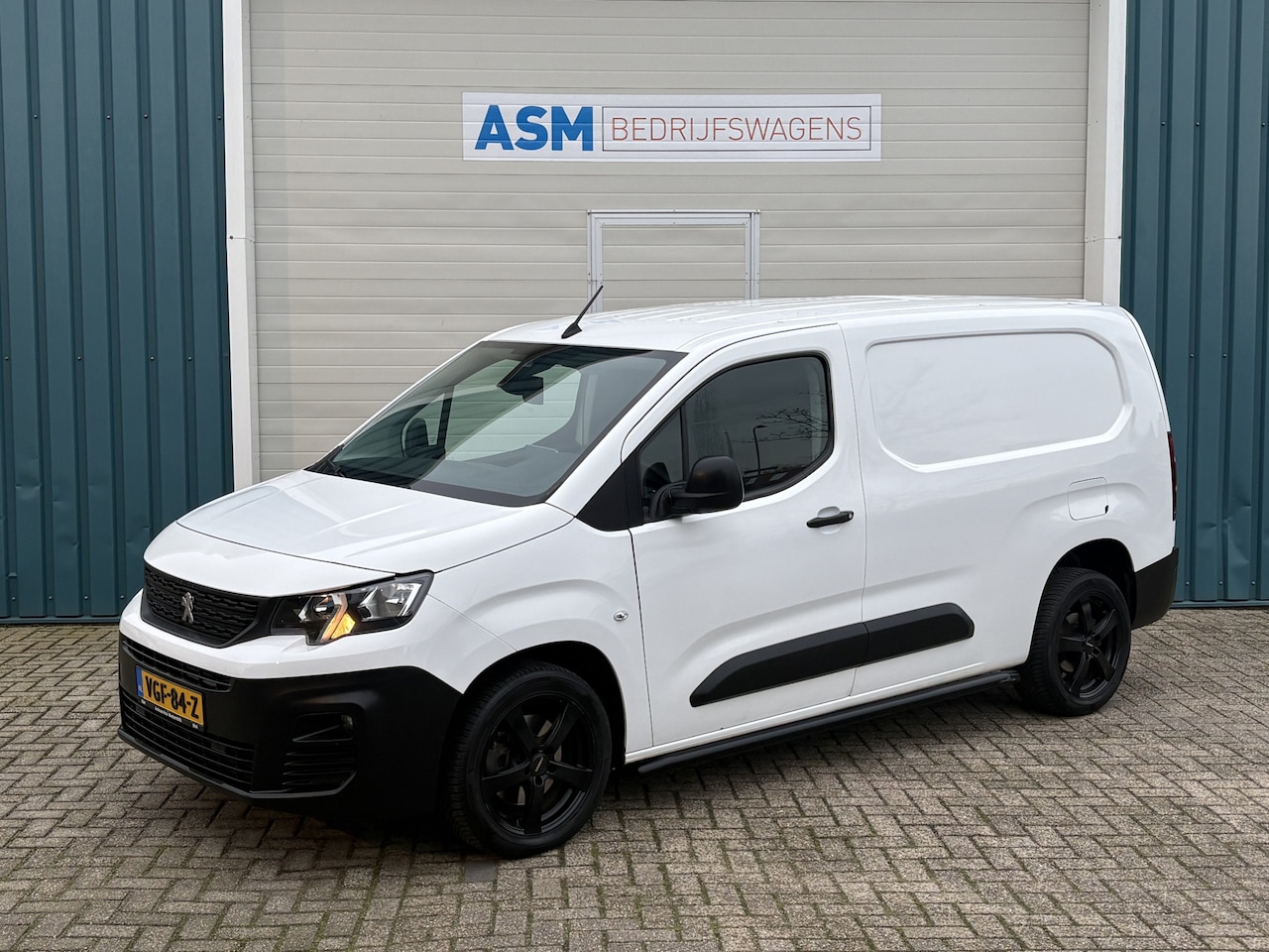 Peugeot Partner - 1.5 131Pk BlueHDI Asphalt Long / Cruise / Airco / Apk t/m 04-03-2026 - AutoWereld.nl