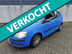 Volkswagen Polo - 1.4-16V Trendline