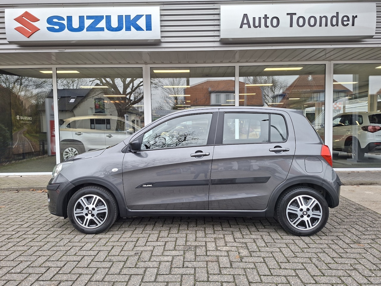 Suzuki Celerio - 1.0 Comfort/Airco/GT-pack - AutoWereld.nl
