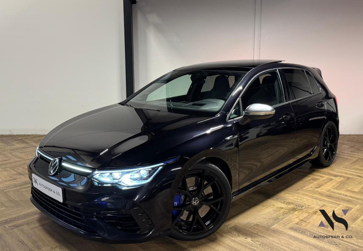 Volkswagen Golf - 2.0 TSI 4Motion R PANO KEYLESS HUD - AutoWereld.nl