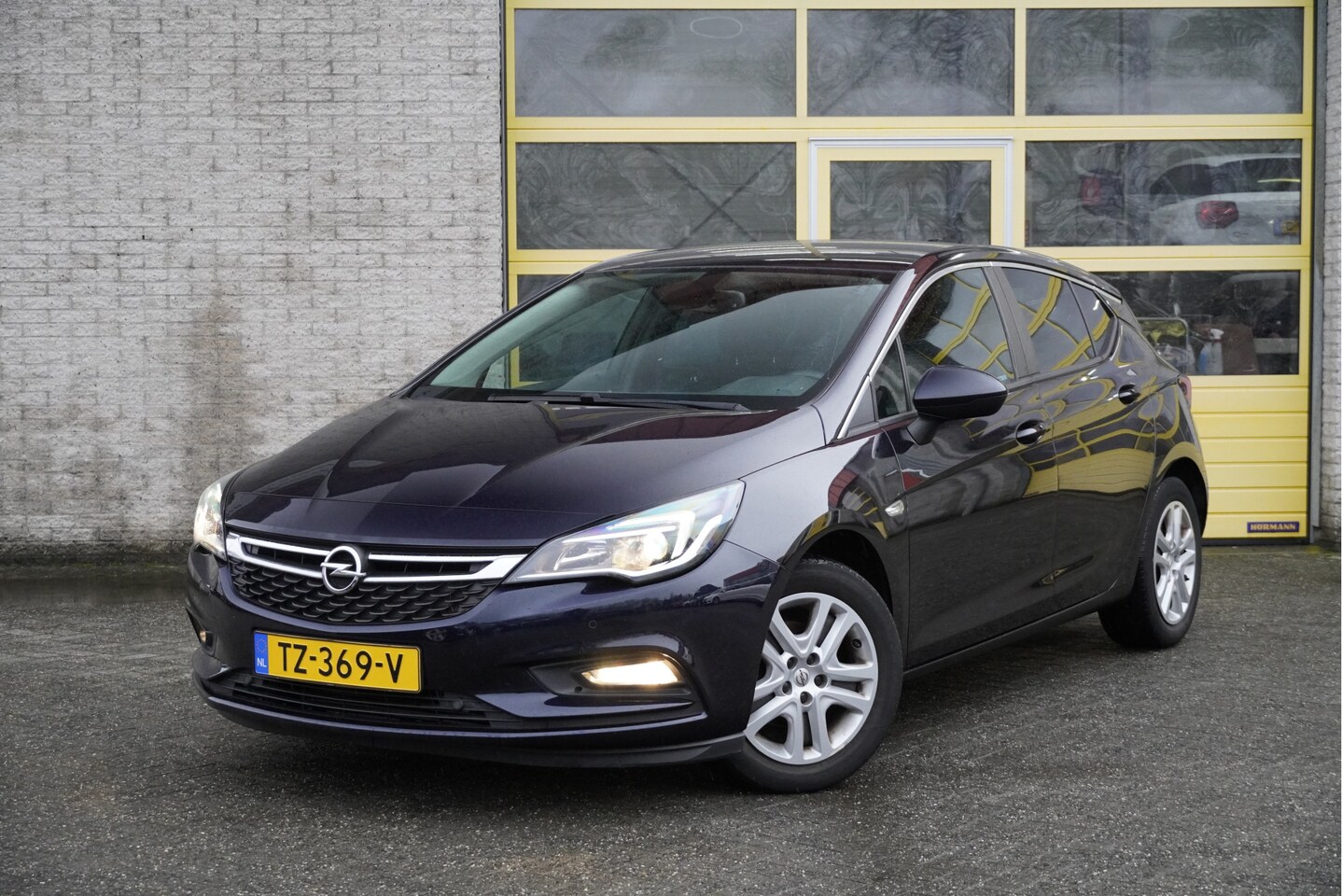 Opel Astra - 1.0 5drs Online Edition BJ2018 Led | Navi | Pdc | App-Connect | Climate control | Cruise c - AutoWereld.nl