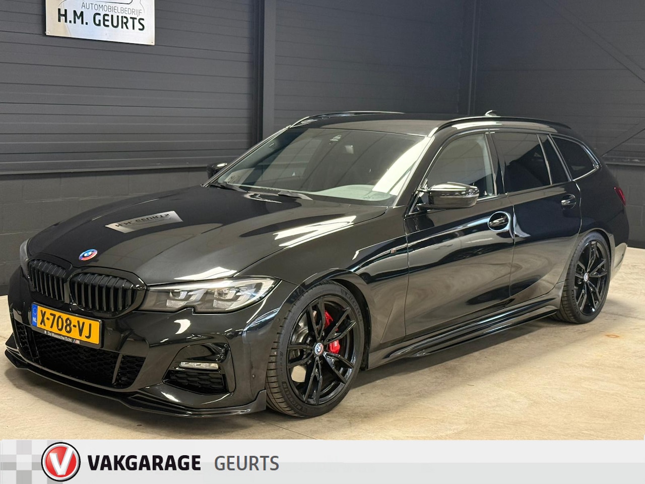 BMW 3-serie Touring - 330i M Sport Automaat 19inch Navi Camera Xenon Volledig Onderhouden! - AutoWereld.nl