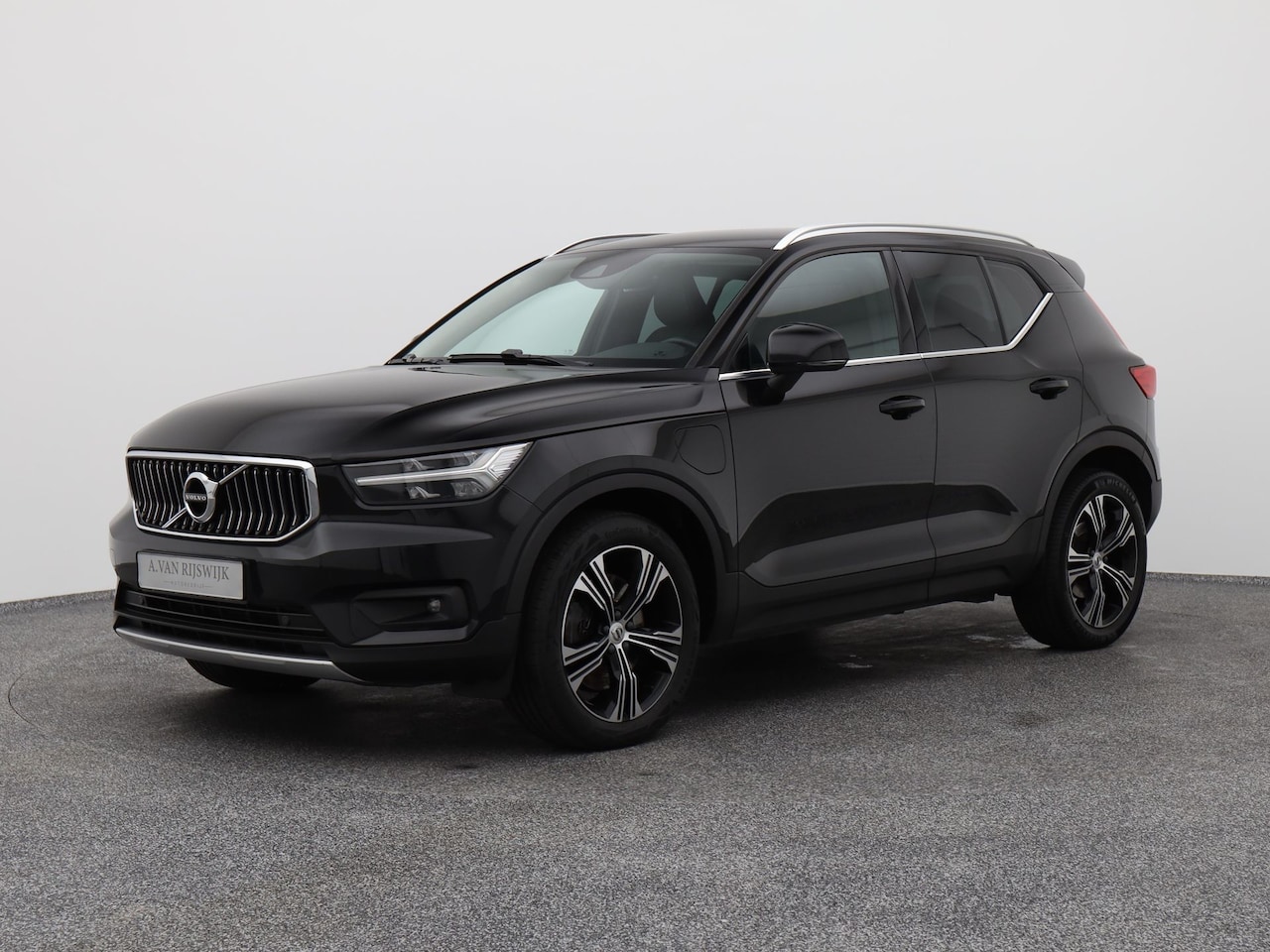 Volvo XC40 - 1.5 T5 Recharge Inscription | KEYLESS | LEDER - AutoWereld.nl