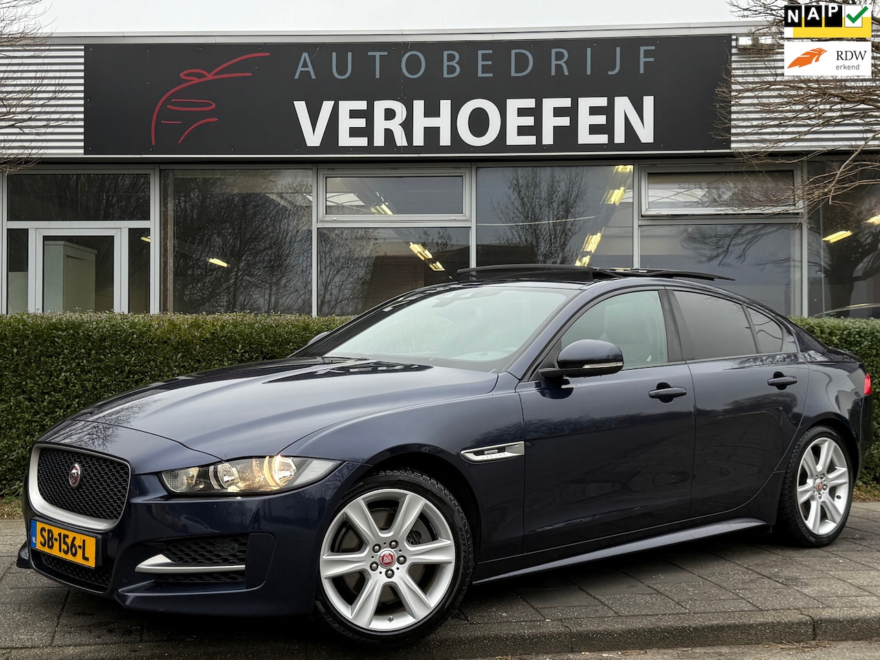 Jaguar XE - 2.0 Portfolio - PANORAMADAK - PARKEER CAMERA - - VOLLEDIG DEALER ONDERHOUDEN ! - AutoWereld.nl