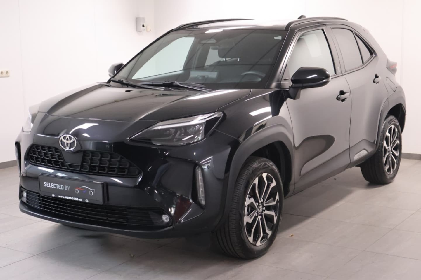 Toyota Yaris Cross - 1.5 Hybride 115 Dynamic met WinterPack - AutoWereld.nl