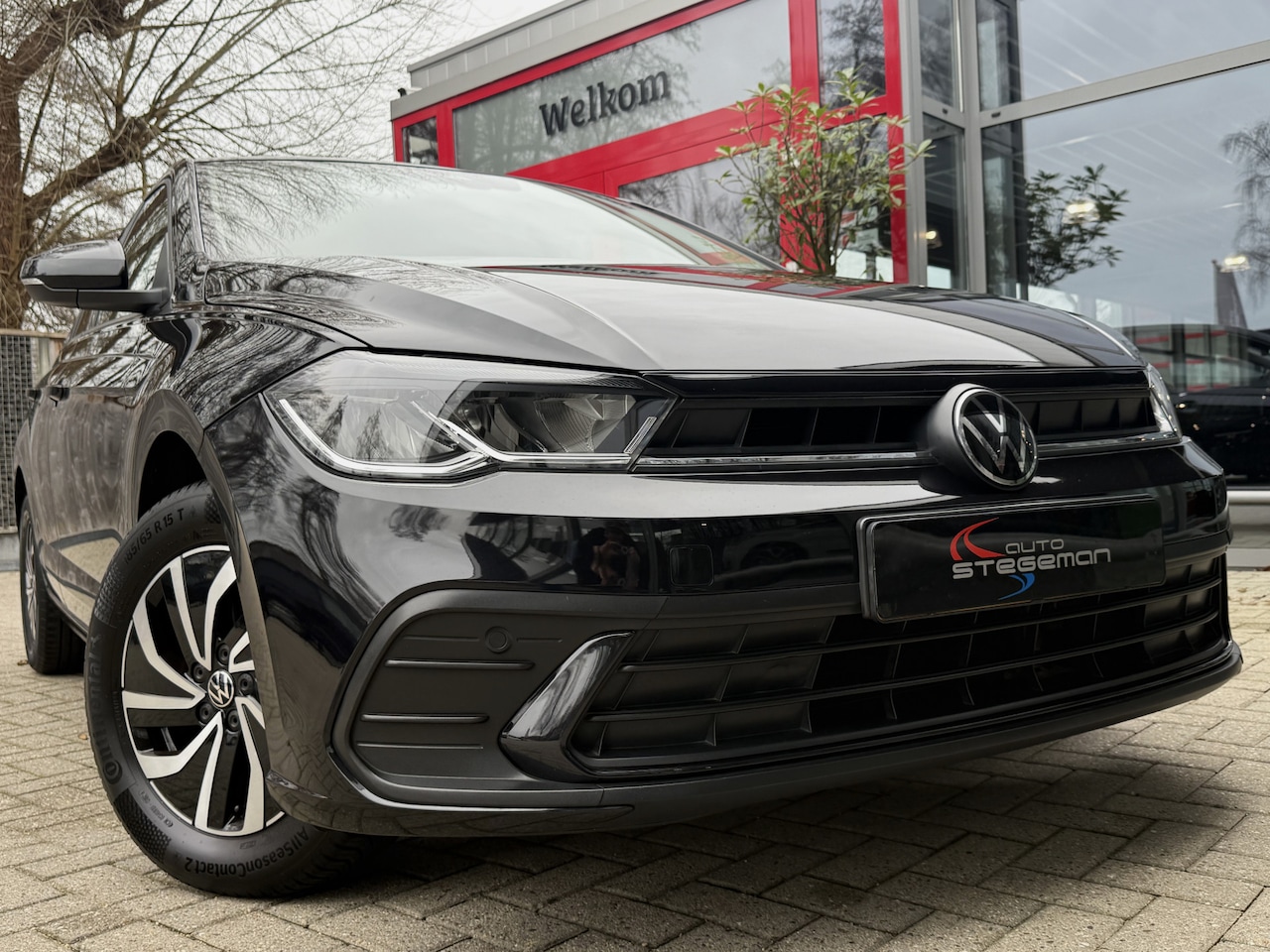 Volkswagen Polo - 1.0 TSI LIFE *!* NAVIGATIE/ CARPLAY/ RADAR/ LMV/ VIRTUAL DASHBORD *!* - AutoWereld.nl