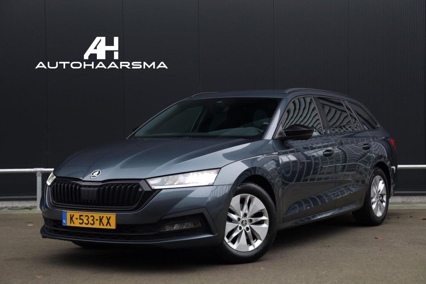Skoda Octavia Combi - 1.0 TSI 110pk Sport Business Virtual Cockpit Clima Sportstoelen Cruise Parkeersensoren - AutoWereld.nl