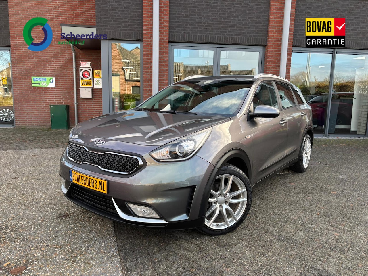 Kia Niro - 1.6 GDi Hybrid BusinessLine 1.6 GDi Hybrid BusinessLine,Navi , camera,1 jaar garantie - AutoWereld.nl