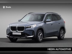 BMW X1 - sDrive18i | Achterruitrijcamera | Extra getint glas achter | M-sport stuur | Parking Assis