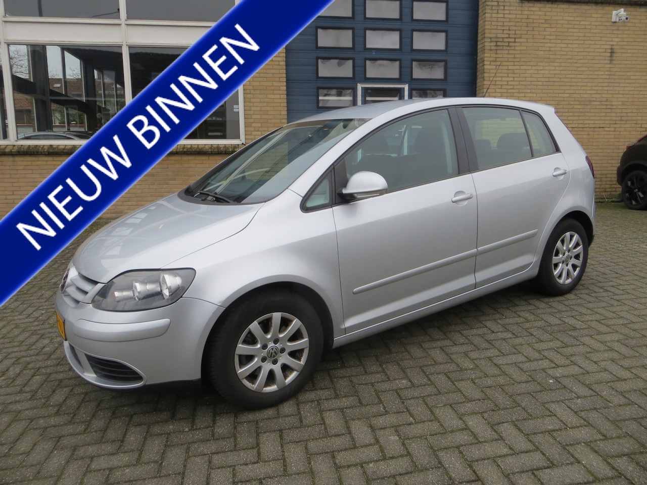 Volkswagen Golf Plus - 2.0 FSI Comfort AUT-NAVI-CLIMA-CAM-NAP-GARANTIE! - AutoWereld.nl