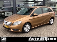 Mercedes-Benz B-klasse - 180 automaat, achteruitrijcamera, cruise,
