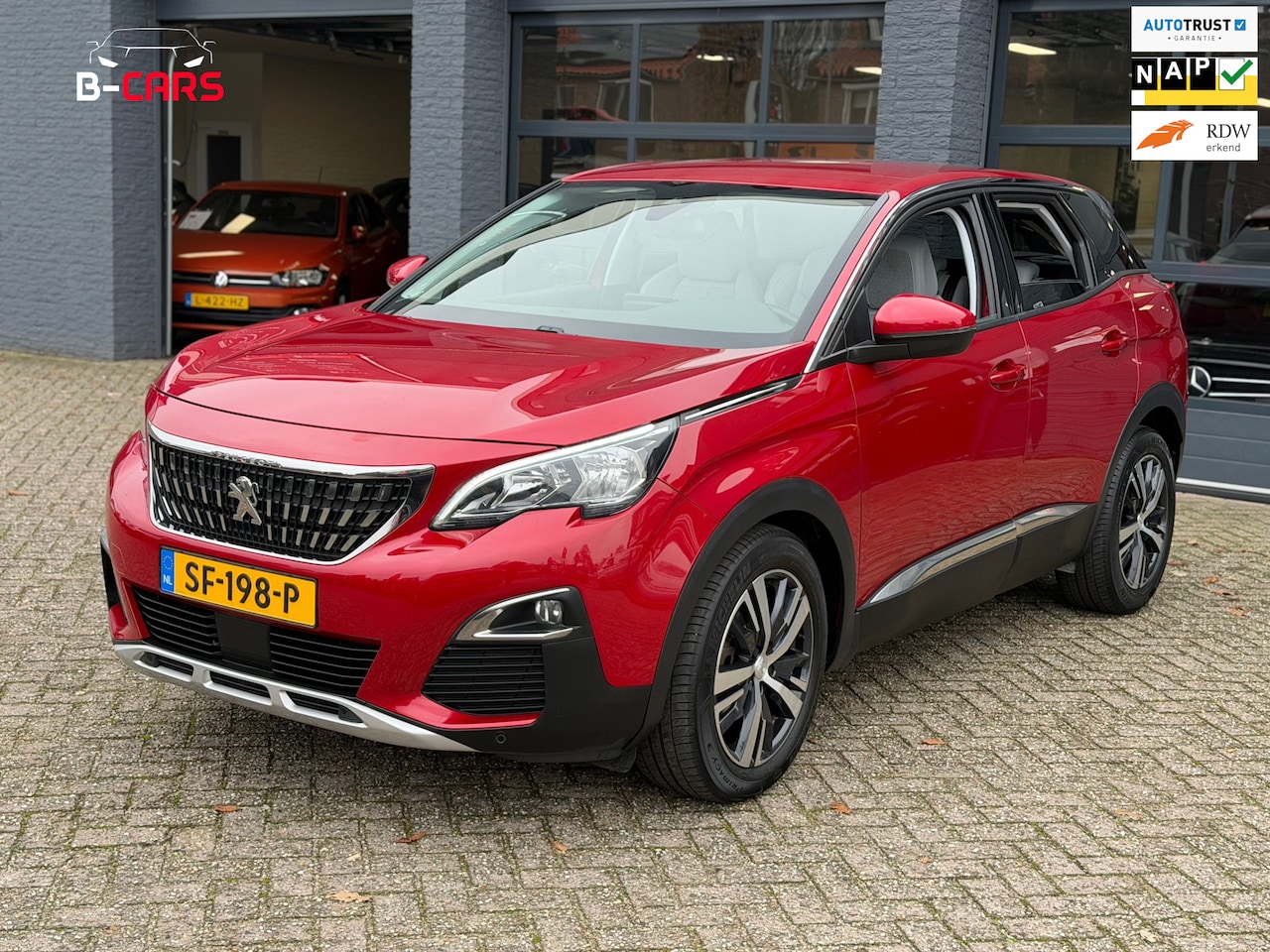 Peugeot 3008 - 1.2 PureTech Allure Camera|Automaat|Nap|Navi|Carplay| - AutoWereld.nl