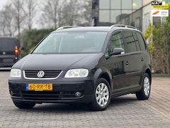 Volkswagen Touran - 2.0-16V FSI Highline | Automaat | Trekhaak | Android Car Play | Airco | Elektrische spiege