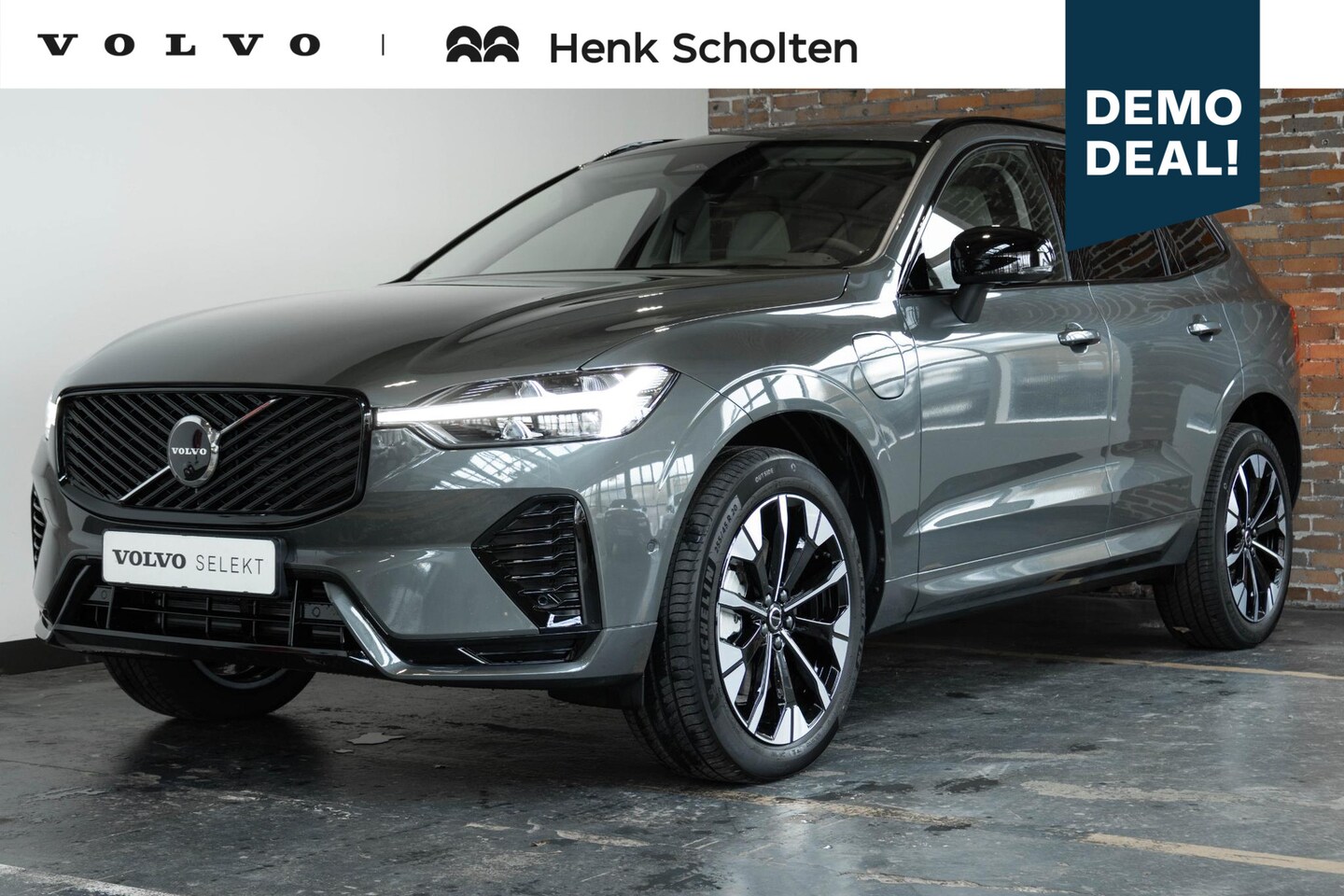 Volvo XC60 - T6 Plug-in hybrid AWD Plus Dark | Harman Kardon Premium Audio | Blond Lederen Bekleding | - AutoWereld.nl
