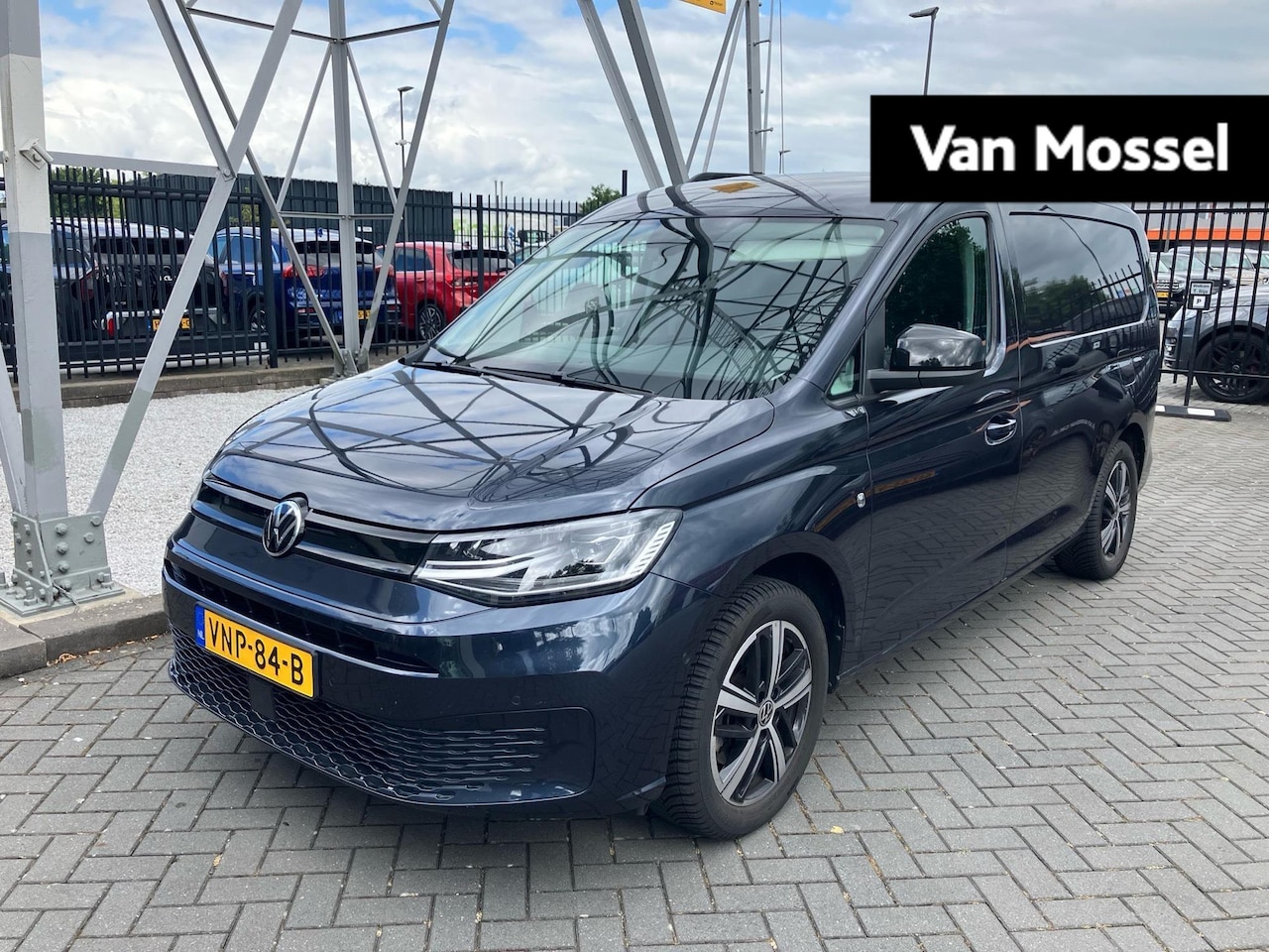 Volkswagen Caddy Cargo Maxi - 2.0 TDI 1st Edition 122 PK | Automaat | Multifunctioneel stuur | Airco | Cruise control | - AutoWereld.nl