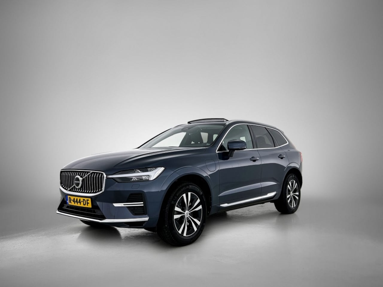 Volvo XC60 - 2.0 T6 Plug-in hybrid AWD Inscription - AutoWereld.nl