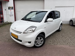 Daihatsu Sirion 2 - 1.3-16V Comfort| NIEUW APK|AIRCO|AUTOMAAT |LUXE UITVOERING|