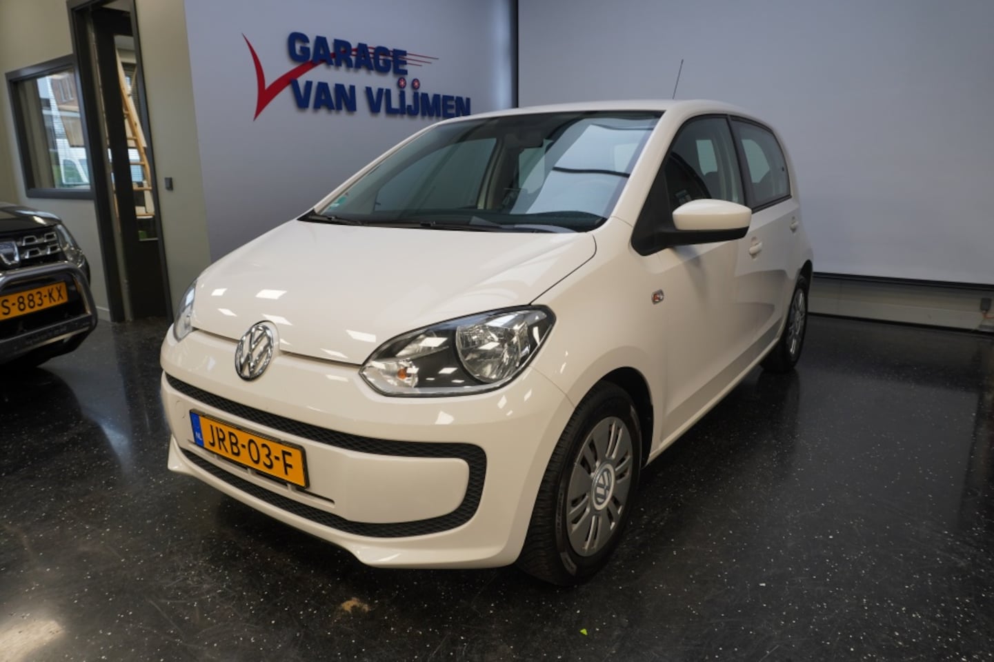 Volkswagen Up! - move up! BMT Airco Navi 5drs - AutoWereld.nl