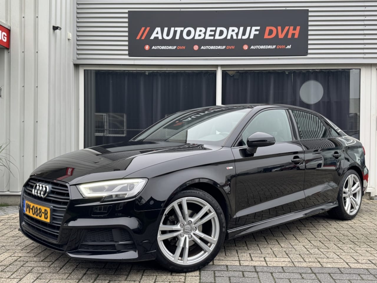 Audi A3 Limousine - 1.0 TFSI S-Line | Parkeersens. | Cruise | NAP | Navi | - AutoWereld.nl