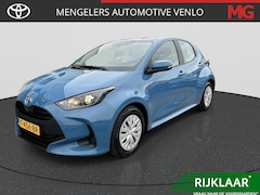 Toyota Yaris - 1.5 Hybrid Active Plus RIJKLAAR | Navigatie | Camera | Climate Control | Stoelverwarming