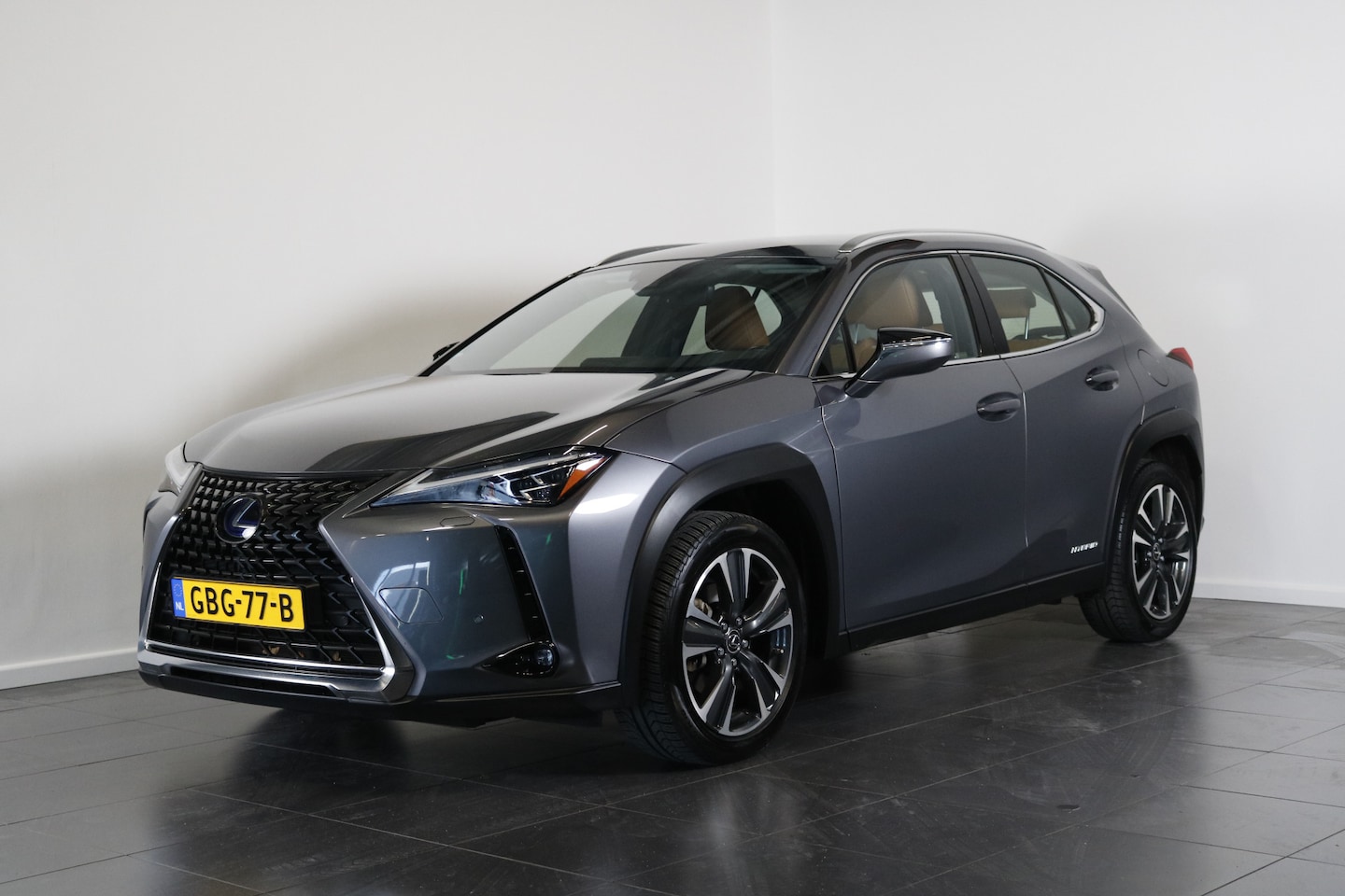 Lexus UX - 250h Executive Line | Mark Levinson | LED koplampen | - AutoWereld.nl