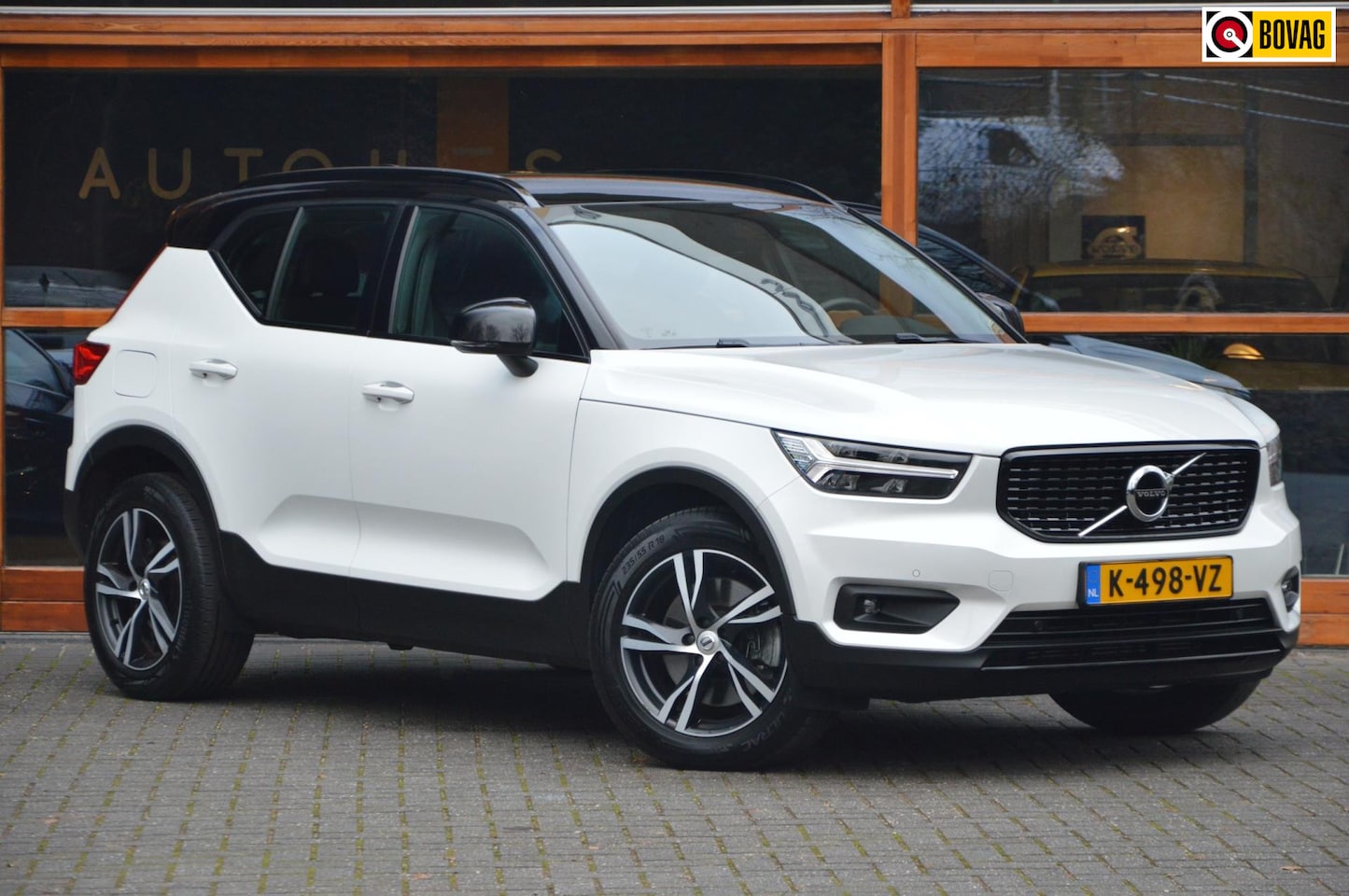 Volvo XC40 - T4 Hybride R-Design | Pilot-assist | Trekhaak | Camera | Stoel + Stuur Verwarmd | Leer | - AutoWereld.nl