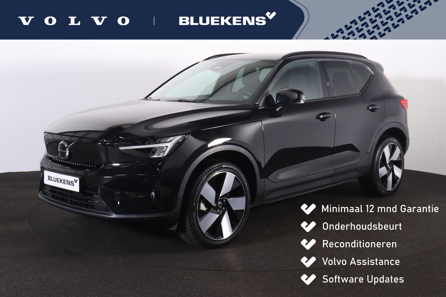 Volvo XC40 - Plus Dark 69 kWh - IntelliSafe Assist & Surround - Parkeercamera achter - Verwarmde voorst - AutoWereld.nl