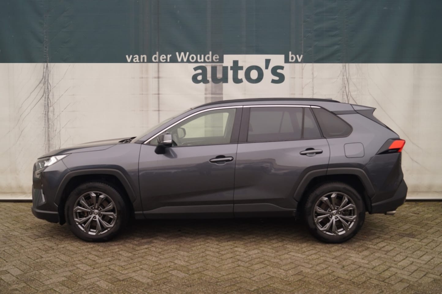 Toyota RAV4 - 2.0 VVT-iE 176pk Business Plus -LEER-NAVI- - AutoWereld.nl