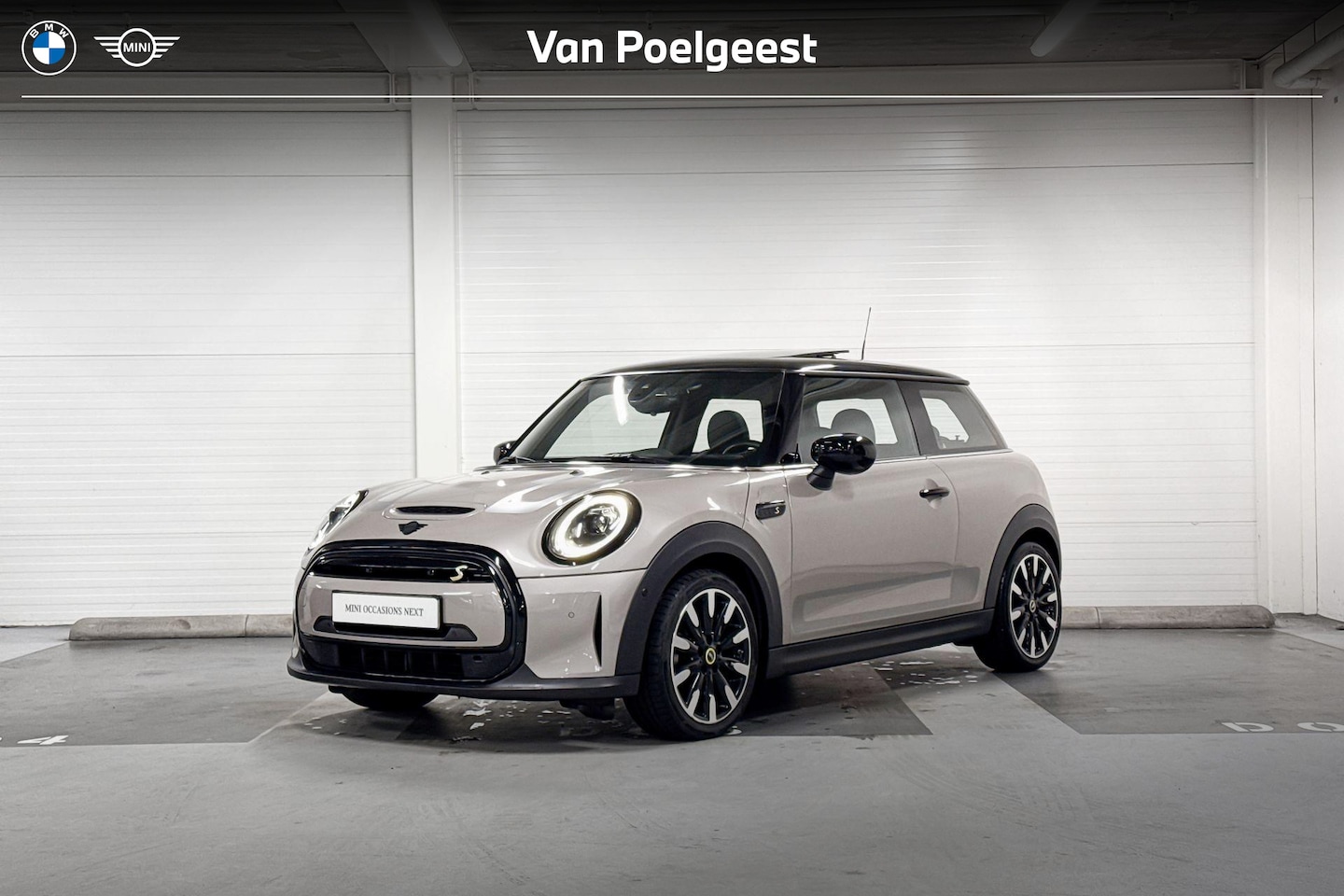 MINI Mini-Electric - 3-Deurs Collection | Achteruitrijcamera | Panoramadak | Stoelverwarming - AutoWereld.nl