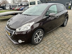 Peugeot 208 - 1.2 VTi - Nette Auto - Lees tekst