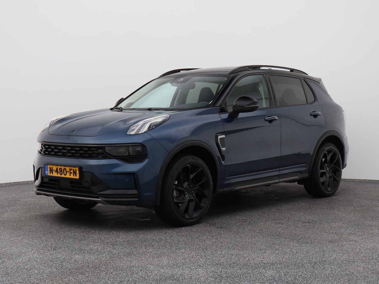 Lynk & Co 01 - 1.5 Plug-in Hybrid | BLACK | NLD AUTO - AutoWereld.nl