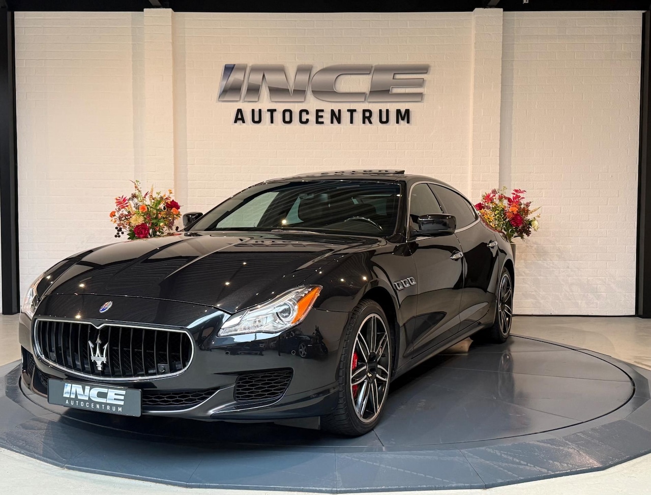 Maserati Quattroporte - 3.0 S Q4 Alcantara | Camera | Carbon - AutoWereld.nl