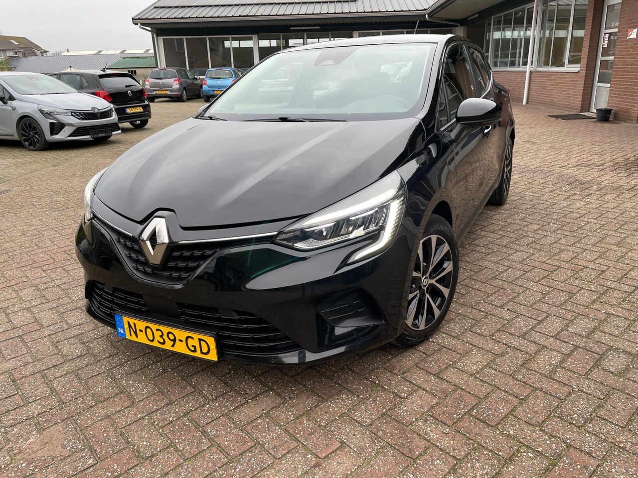 Renault Clio - 1.0 TCe Zen 1.0 TCe Zen, Navi, Pdc, Lmv - AutoWereld.nl