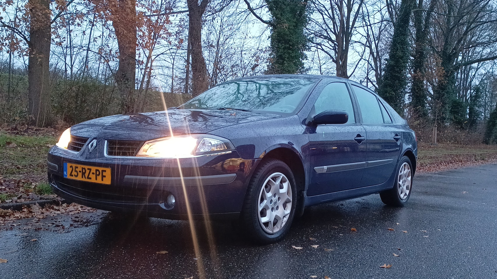 Renault Laguna - 2.0-16V Expression Renault Laguna 2.0-16V Expression 2005 (Automatic, 178.000km / NAP) met een nieuwe APK. - AutoWereld.nl
