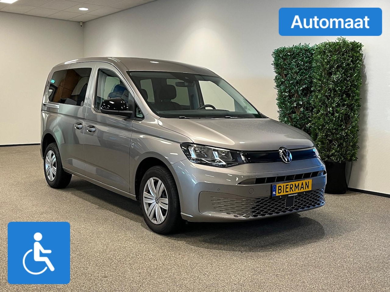 Volkswagen Caddy - L1 Rolstoelauto Automaat 3+1 of 5+0 - AutoWereld.nl