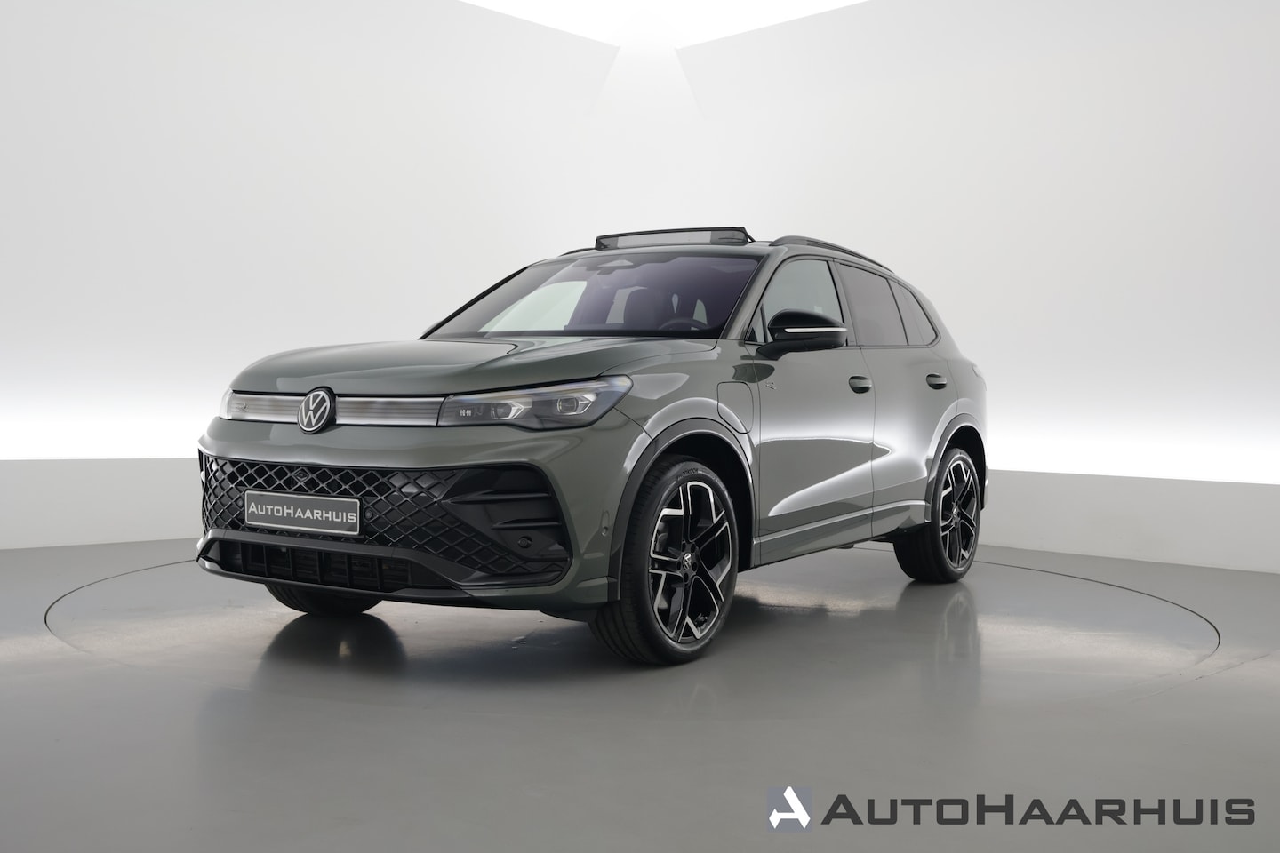 Volkswagen Tiguan - 1.5 eHybrid R-Line 272pk | Pano | Leder | Elek. Stoelen | Stoelventi. | HUD | Massage | 36 - AutoWereld.nl