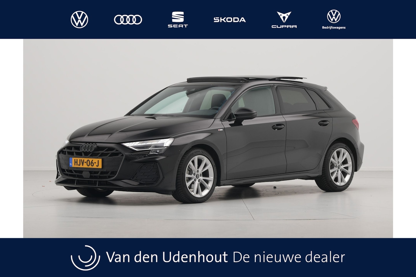 Audi A3 Sportback - 30 TFSI 110pk S-line Panorama Stoelverwarming Navigatie Parkasisst Acc Pdc - AutoWereld.nl