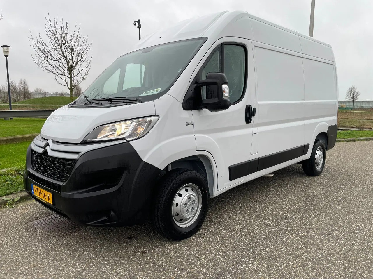 Citroën Jumper - l2h2 2.2bluehdi airco navi euro 6 115km nooit gebruikt geen bpm - AutoWereld.nl