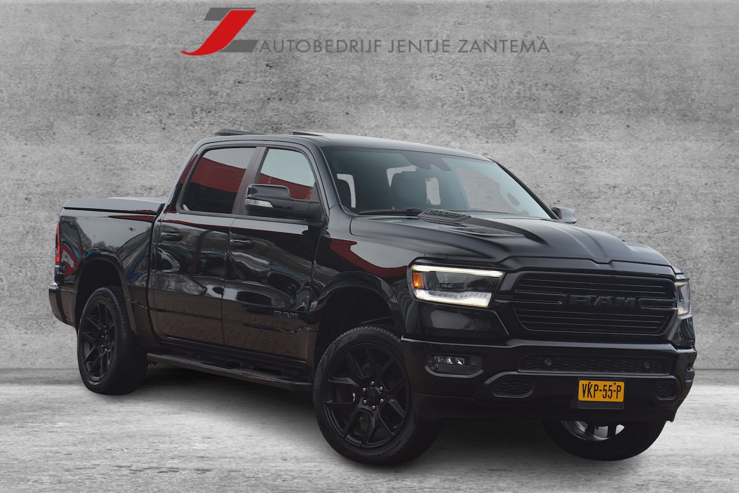 Dodge Ram 1500 - 5.7 V8 4x4 Crew Cab 6'4 Sport | Navigatie | Panoramadak | Leer | Camera | Alpine sound | C - AutoWereld.nl