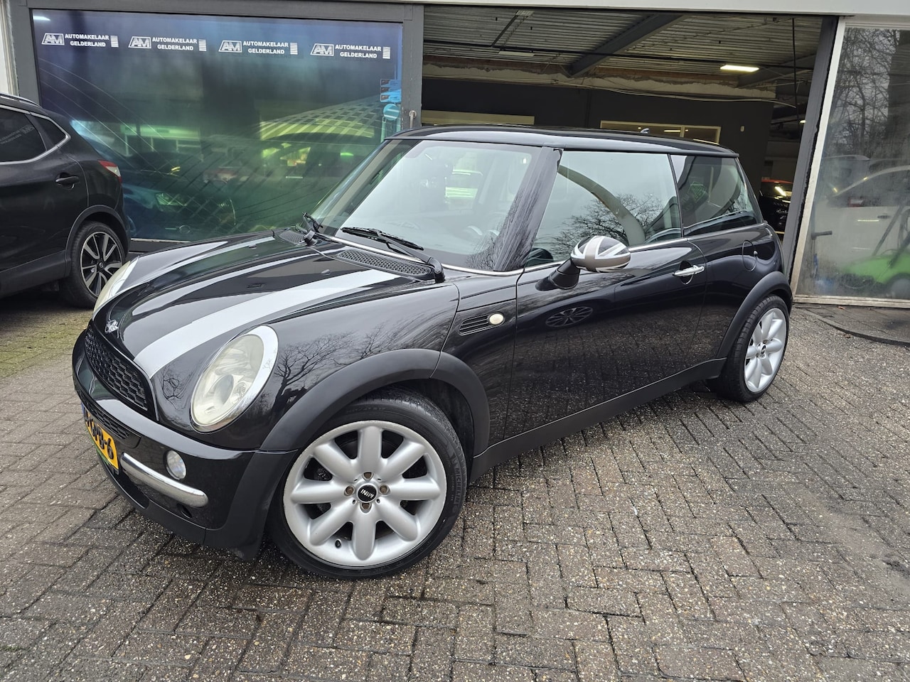 MINI Cooper - Mini 1.6 Chili | AUTOMAAT | PANO DAK | CLIMA | CRUISE | PDC | - AutoWereld.nl