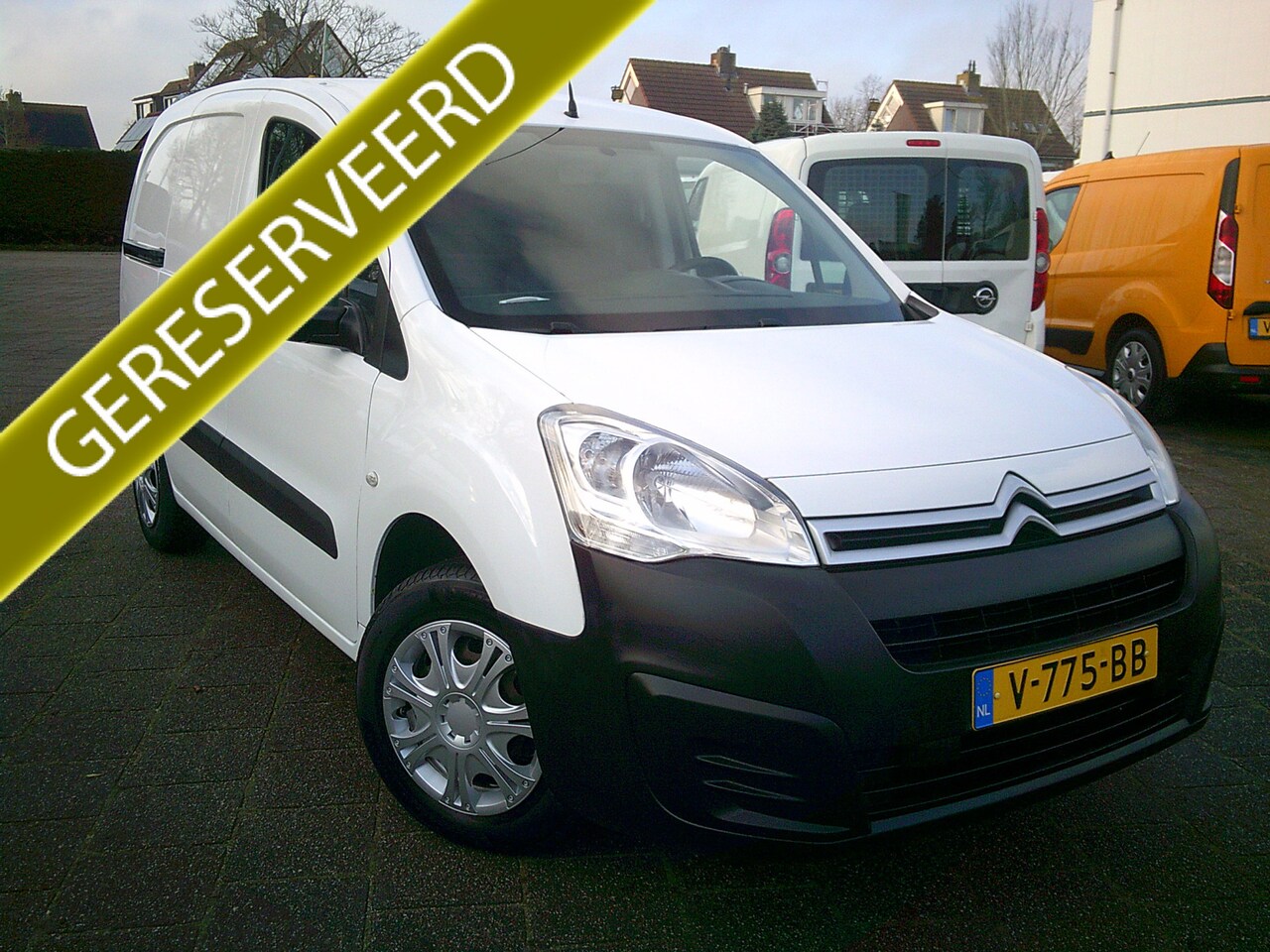 Citroën Berlingo - 1.6 BlueHDI 100 Club S&S VOORZIEN VAN AIRCO+CRUISE ! EURO6 BTW VRIJ - AutoWereld.nl