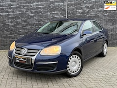 Volkswagen Jetta - 1.6 Comfortline Navigatie Grootscherm|Cruise & Climate Control|Trekhaak|NWE APK