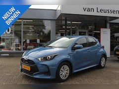 Toyota Yaris - 1.5 HYBRID AD-CRUISE CAMERA CLIMA BLUETOOTH DAB APPLE/ANDROID