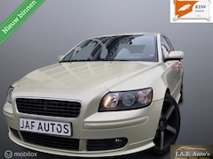 Volvo S40 - 2.4 Sportpakket Sportuitlaat Luxe Nieuwe APK