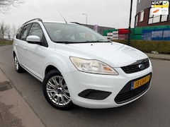Ford Focus Wagon - 1.6 Comfort BJ 2010 AIRCO/CRUISE/16 INCH SPORTVELGEN/TREKHAAK/Zeer Netjes