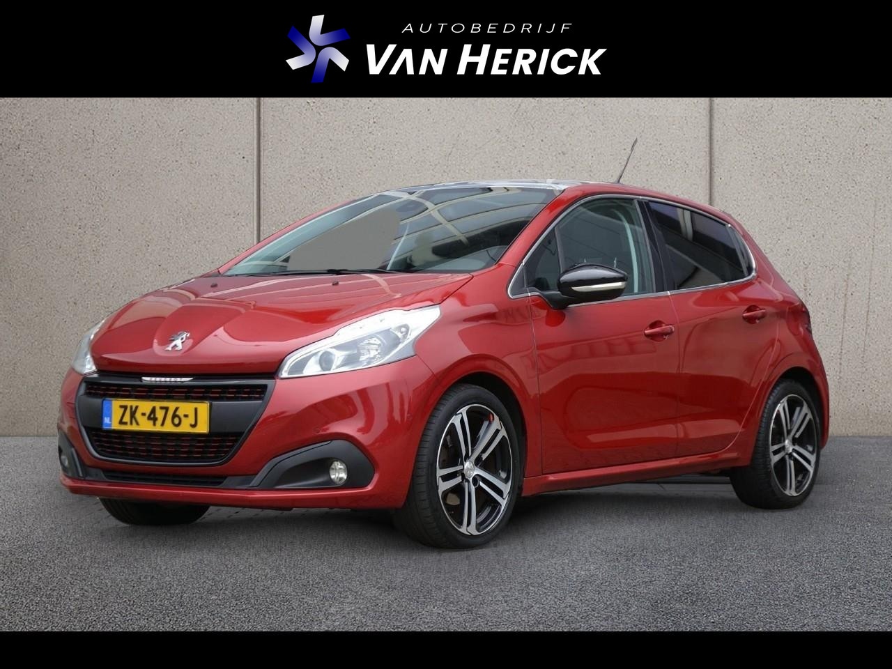 Peugeot 208 - 1.2 PureTech GT-line | NAV | Airco | Panorama dak | Cruise | Camera - AutoWereld.nl