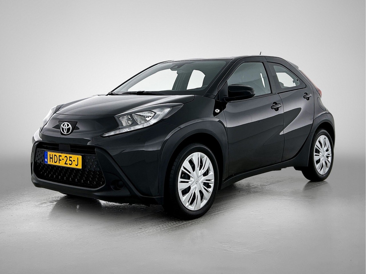 Toyota Aygo X - 1.0 VVT-i MT play 1.0 VVT-i MT Play - AutoWereld.nl