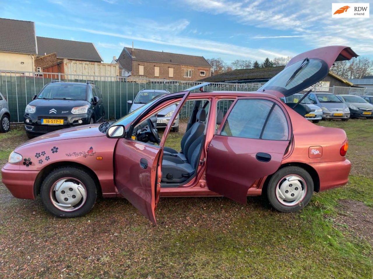 Hyundai Accent - 1.5i GLS nieuwe apk 5 deurs stuurbekrachtiging 161000 km 1e eigenaar elektrische ramen sup - AutoWereld.nl